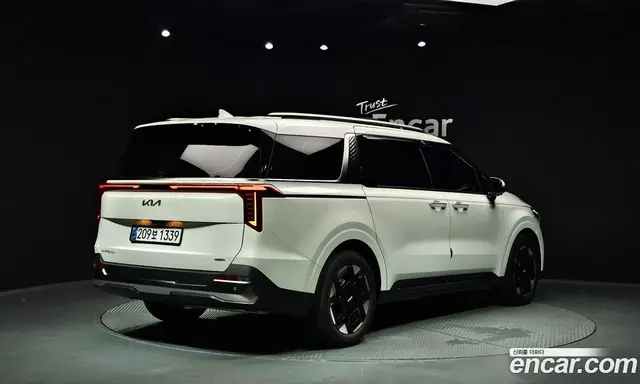 Kia Carnival, 2024, 10 465 км