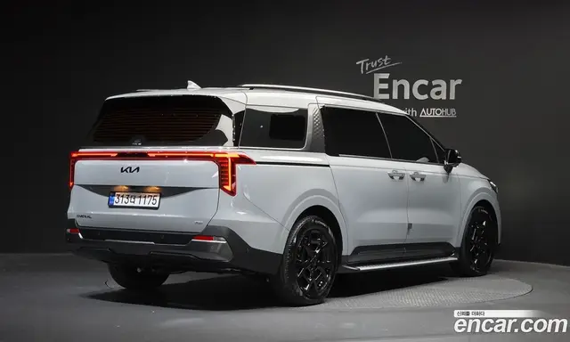 Kia Carnival, 2025, 8 248 км