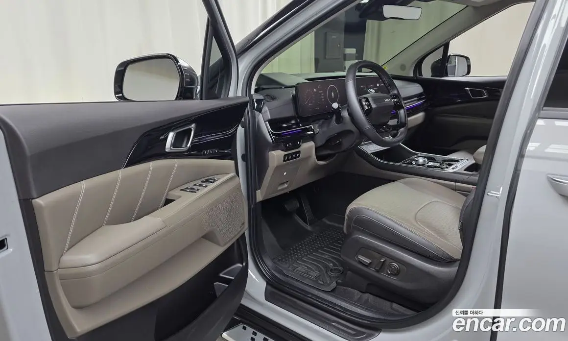 Kia Carnival 2025 1.6 автомат (гидро), фото 12