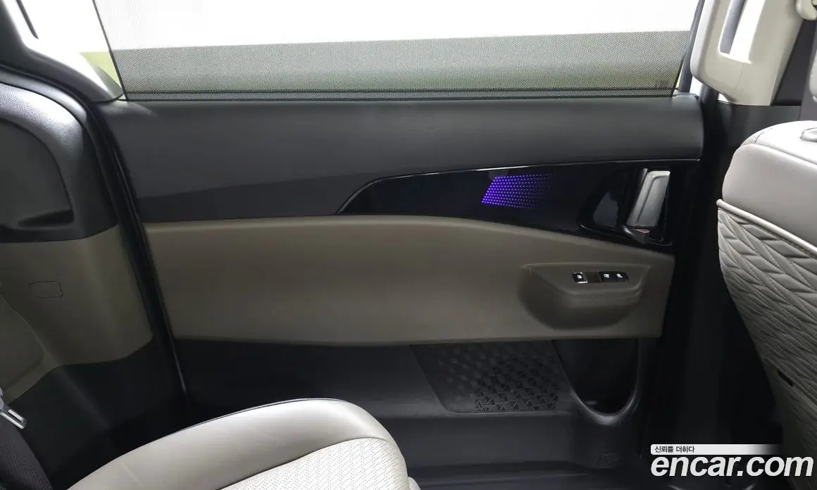 Kia Carnival 2025 1.6 автомат (гидро), фото 14