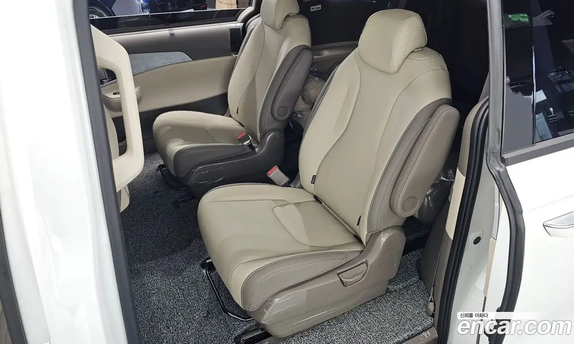 Kia Carnival 2025 2.2 автомат (гидро), фото 17 Kia Carnival 2025 2.2 автомат (гидро), фото 17