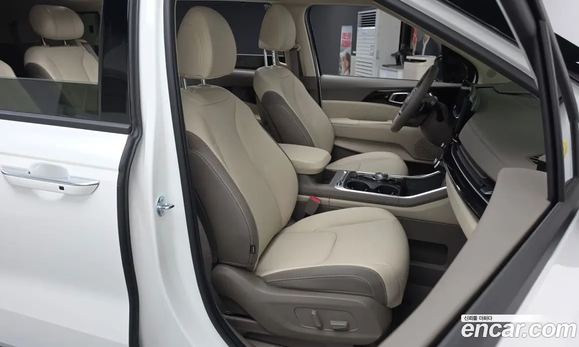 Kia Carnival 2026 1.6 автомат (гидро), фото 16 Kia Carnival 2026 1.6 автомат (гидро), фото 16