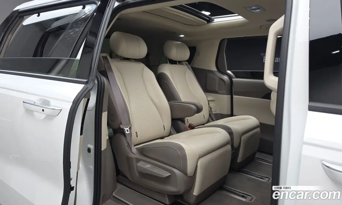 Kia Carnival 2026 1.6 автомат (гидро), фото 17 Kia Carnival 2026 1.6 автомат (гидро), фото 17