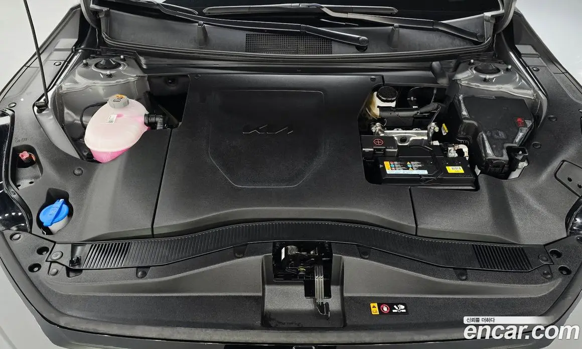 Kia EV4 2025 0.2 автомат (гидро), фото 6 Kia EV4 2025 0.2 автомат (гидро), фото 6