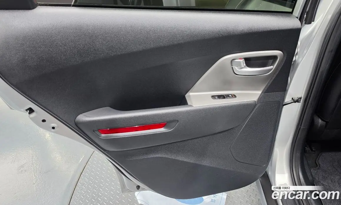 Kia Niro 2022 0.2 автомат (гидро), фото 14 Kia Niro 2022 0.2 автомат (гидро), фото 14