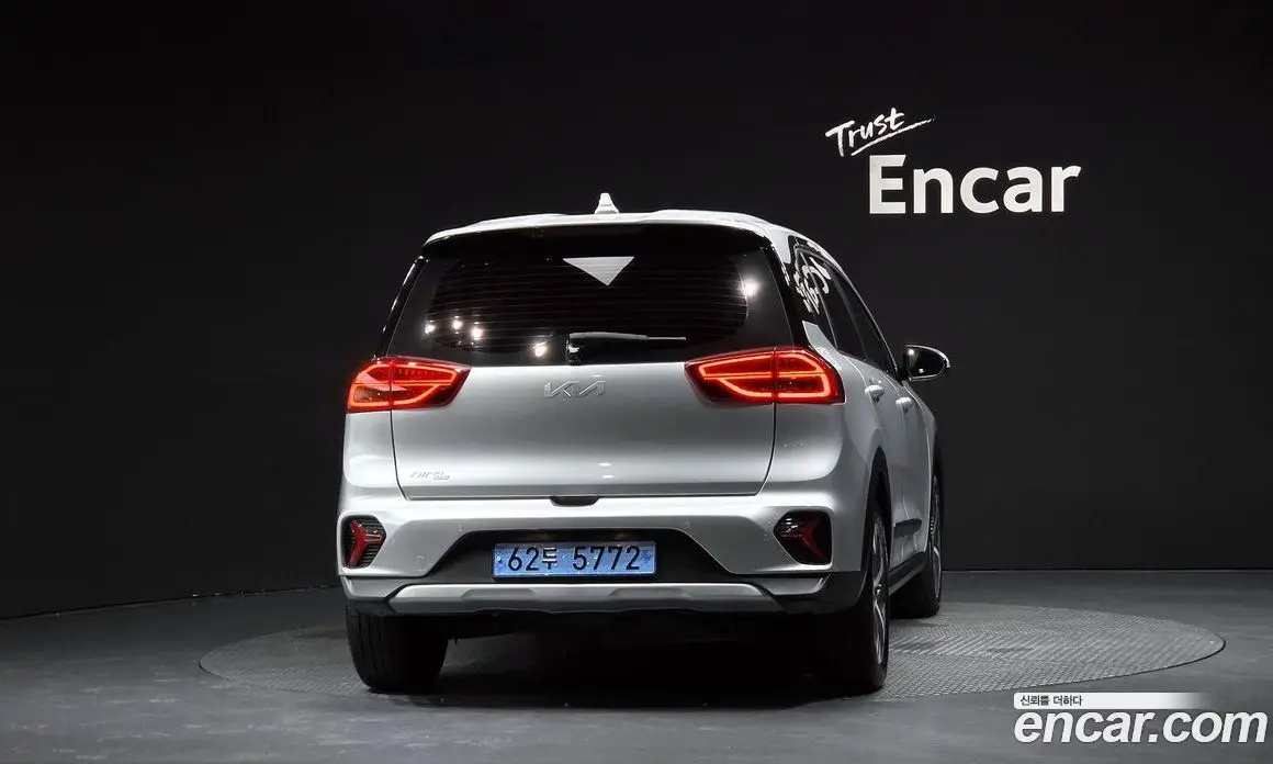 Kia Niro 2022 0.2 автомат (гидро), фото 3 Kia Niro 2022 0.2 автомат (гидро), фото 3