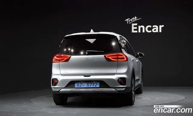 Kia Niro 2022 0.2 автомат (гидро), миниатюра 3 Kia Niro 2022 0.2 автомат (гидро), миниатюра 3