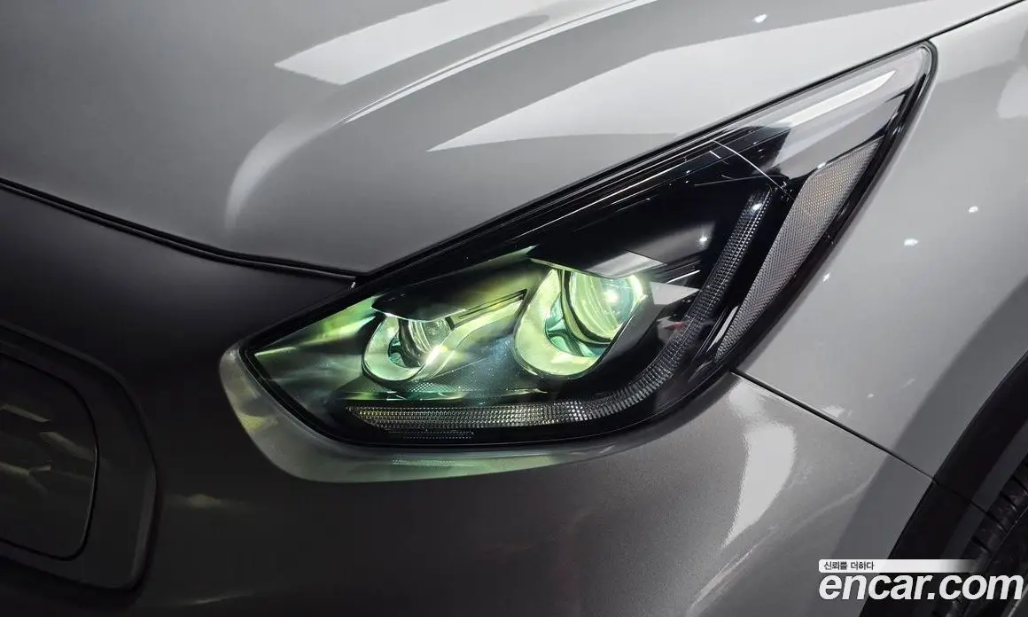 Kia Niro 2022 0.2 автомат (гидро), фото 7 Kia Niro 2022 0.2 автомат (гидро), фото 7