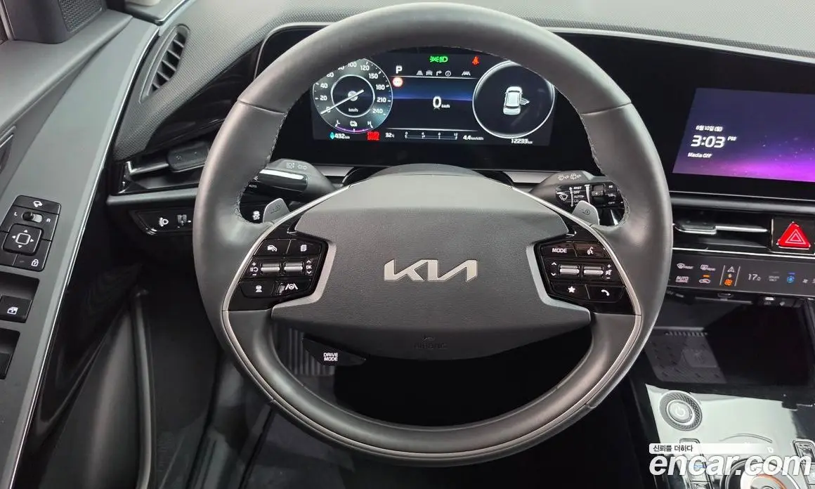 Kia Niro 2023 0.2 автомат (гидро), фото 19