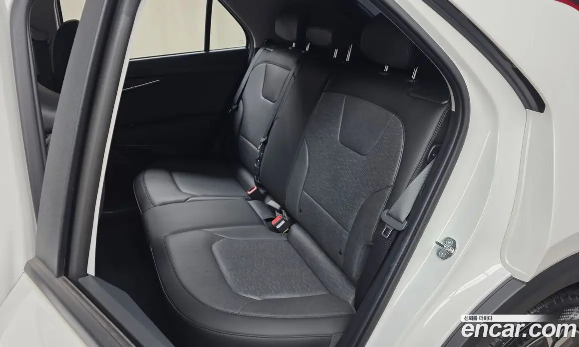 Kia Niro 2023 0.2 автомат (гидро), фото 17 Kia Niro 2023 0.2 автомат (гидро), фото 17