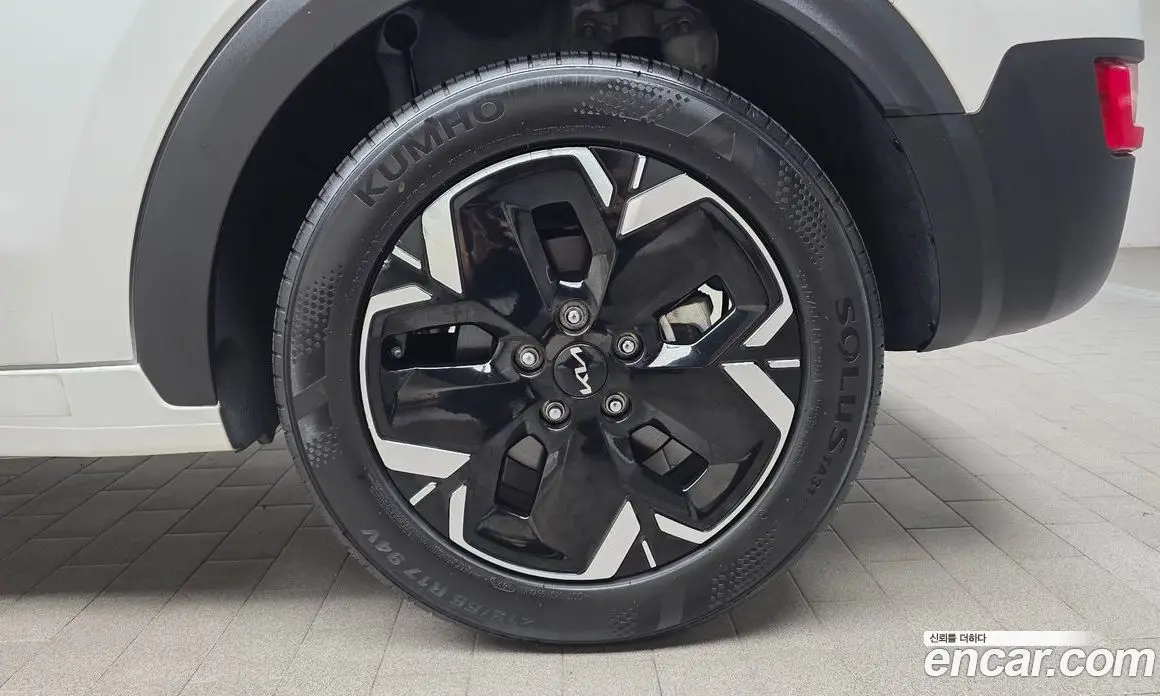 Kia Niro 2023 0.2 автомат (гидро), фото 6 Kia Niro 2023 0.2 автомат (гидро), фото 6