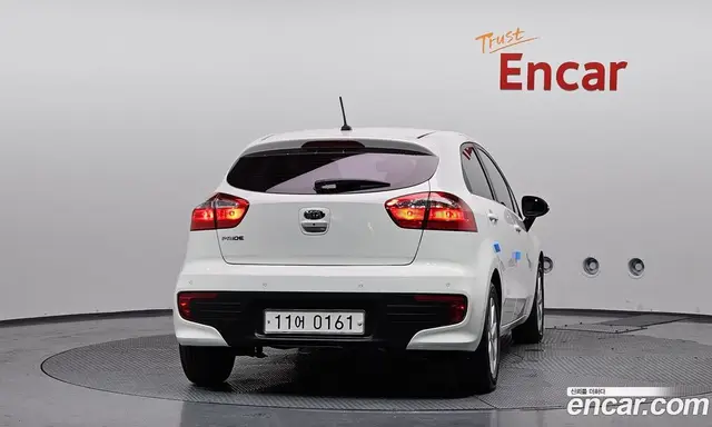 Kia Pride 2016 1.6 автомат (гидро), миниатюра 4