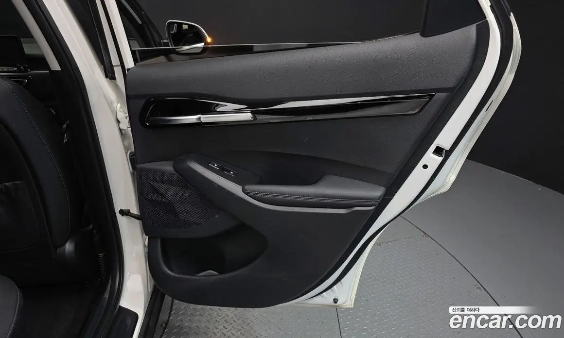Kia Seltos 2022 1.6 автомат (гидро), фото 15
