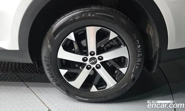 Kia Sorento 2022 2.2 автомат (гидро), миниатюра 7