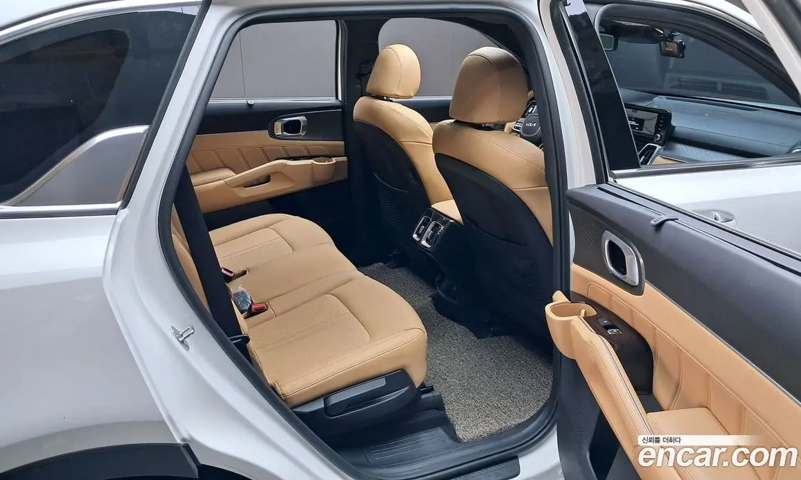 Kia Sorento 2022 1.6 автомат (гидро), фото 17 Kia Sorento 2022 1.6 автомат (гидро), фото 17