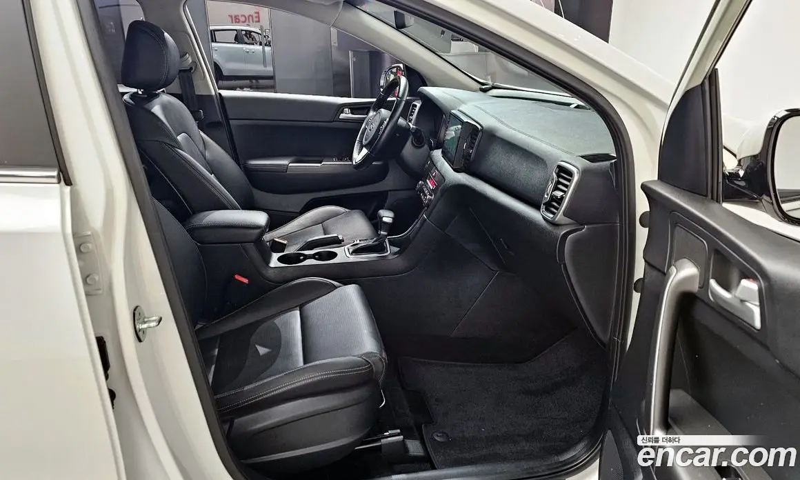Kia Sportage 2018 1.7 автомат (гидро), фото 16 Kia Sportage 2018 1.7 автомат (гидро), фото 16