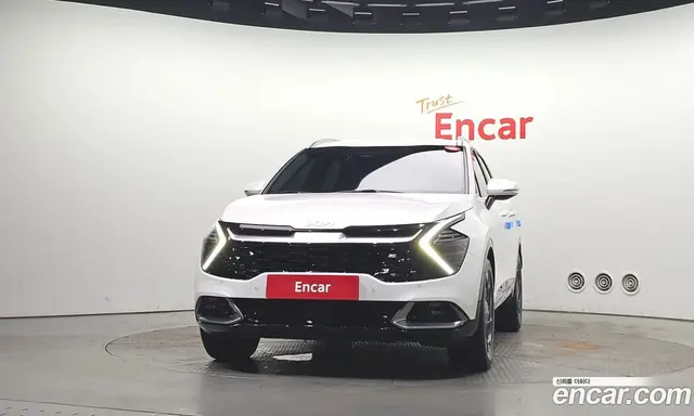 Kia Sportage 2022 1.6 автомат (гидро), миниатюра 3