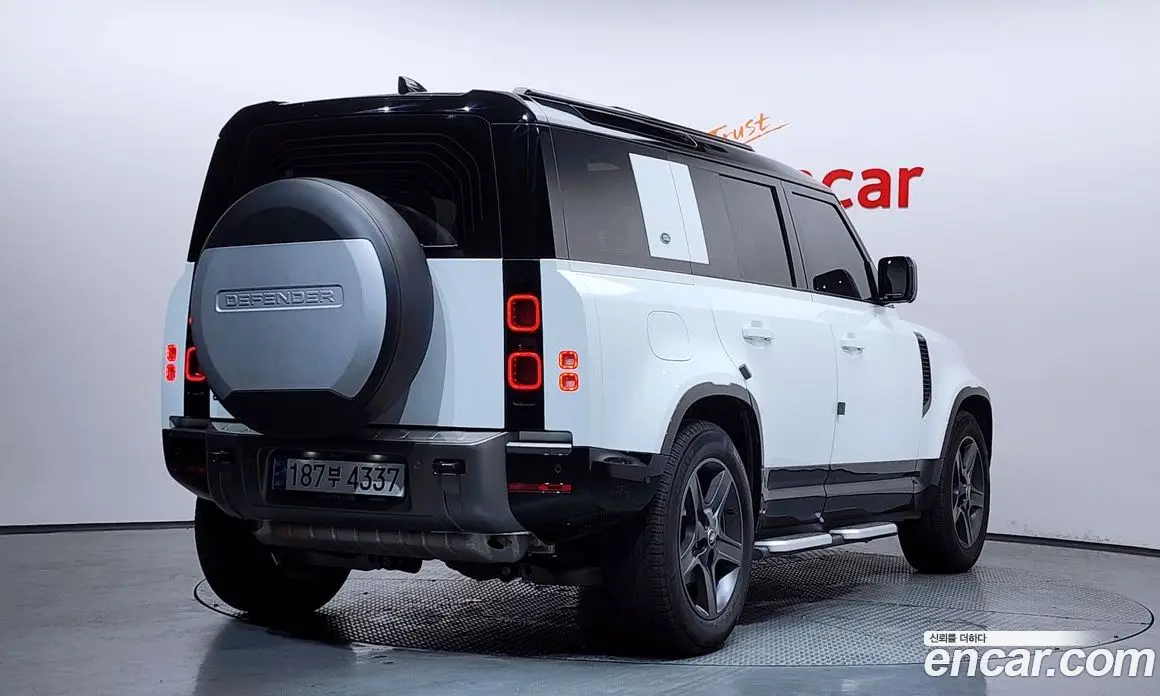 Land Rover Defender 2024 2.0 автомат (гидро), фото 2 Land Rover Defender 2024 2.0 автомат (гидро), фото 2