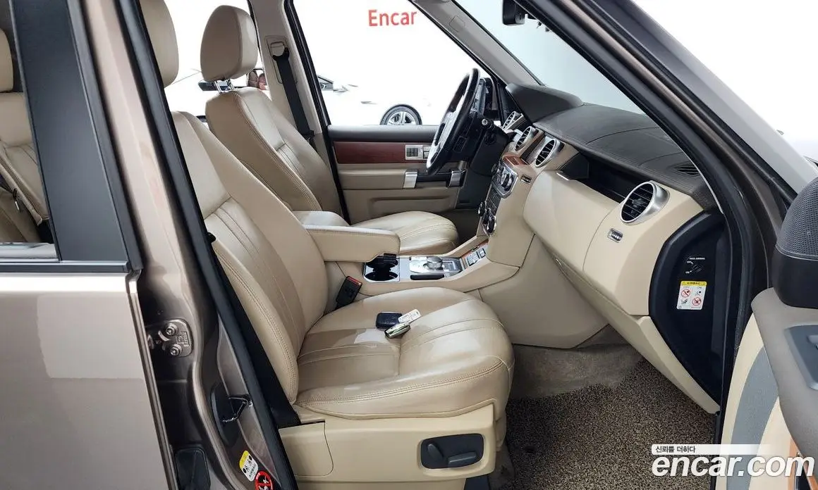 Land Rover Discovery 2015 3.0 автомат (гидро), фото 11 Land Rover Discovery 2015 3.0 автомат (гидро), фото 11