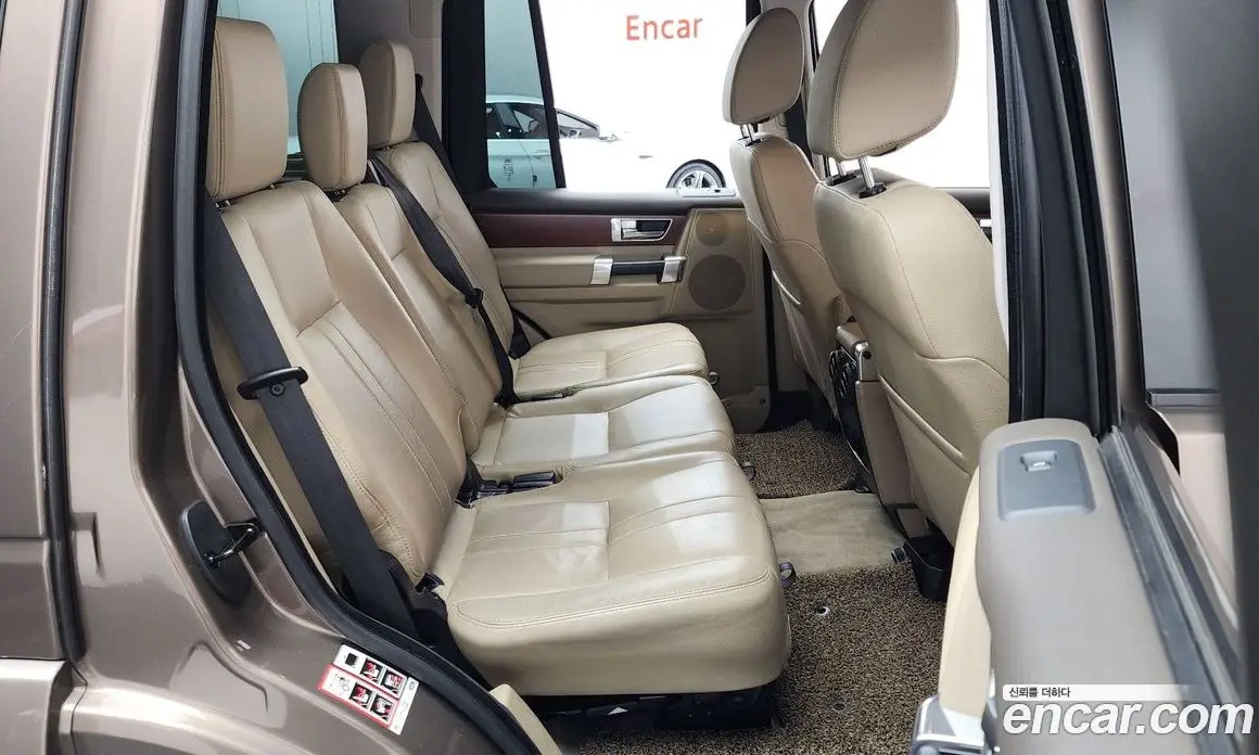Land Rover Discovery 2015 3.0 автомат (гидро), фото 12 Land Rover Discovery 2015 3.0 автомат (гидро), фото 12