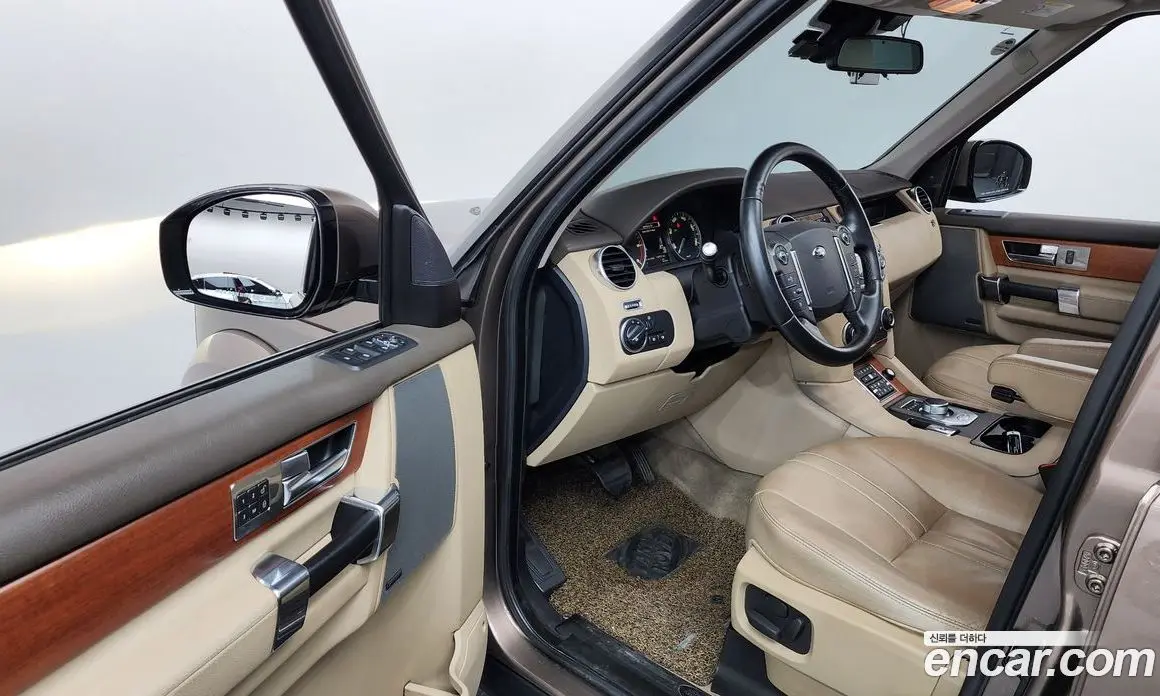 Land Rover Discovery 2015 3.0 автомат (гидро), фото 10 Land Rover Discovery 2015 3.0 автомат (гидро), фото 10