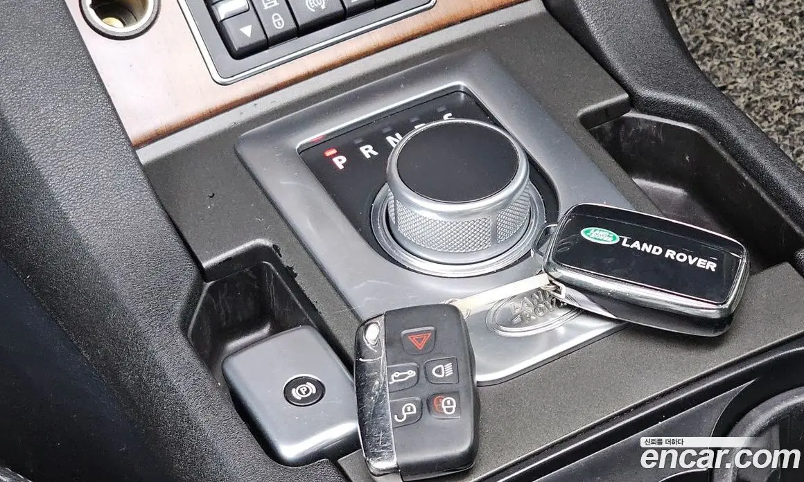 Land Rover Discovery 2016 3.0 автомат (гидро), фото 9 Land Rover Discovery 2016 3.0 автомат (гидро), фото 9