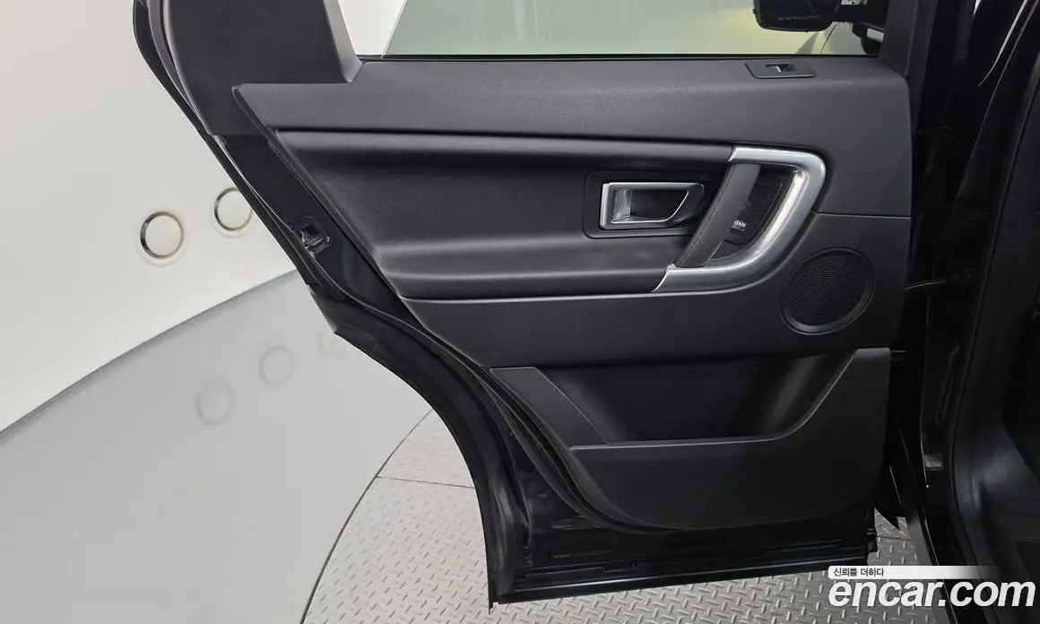 Land Rover Discovery Sport 2019 2.0 автомат (гидро), фото 15 Land Rover Discovery Sport 2019 2.0 автомат (гидро), фото 15