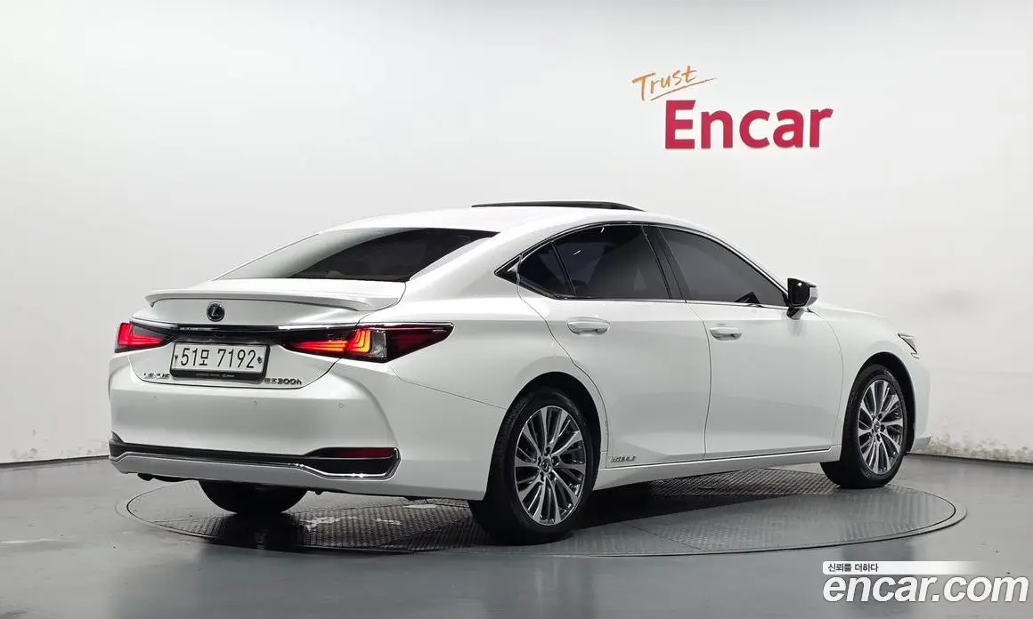 Lexus ES 2019 2.5 автомат (гидро), фото 2 Lexus ES 2019 2.5 автомат (гидро), фото 2