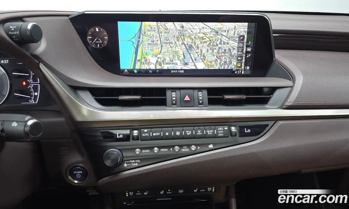 Lexus ES 2019 2.5 автомат (гидро), фото 14 Lexus ES 2019 2.5 автомат (гидро), фото 14
