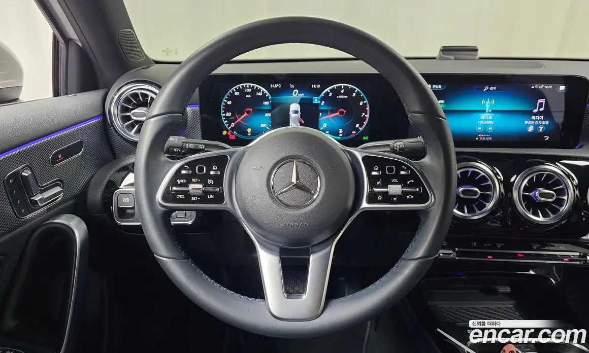 Mercedes-Benz A-Class 2021 2.0 автомат (гидро), фото 19
