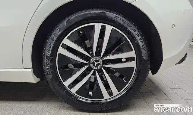 Mercedes-Benz A-Class 2021 2.0 автомат (гидро), миниатюра 7