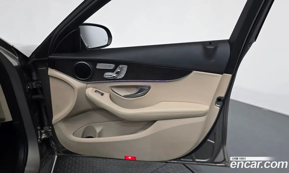 Mercedes-Benz C-Class 2019 1.9 автомат (гидро), фото 13 Mercedes-Benz C-Class 2019 1.9 автомат (гидро), фото 13