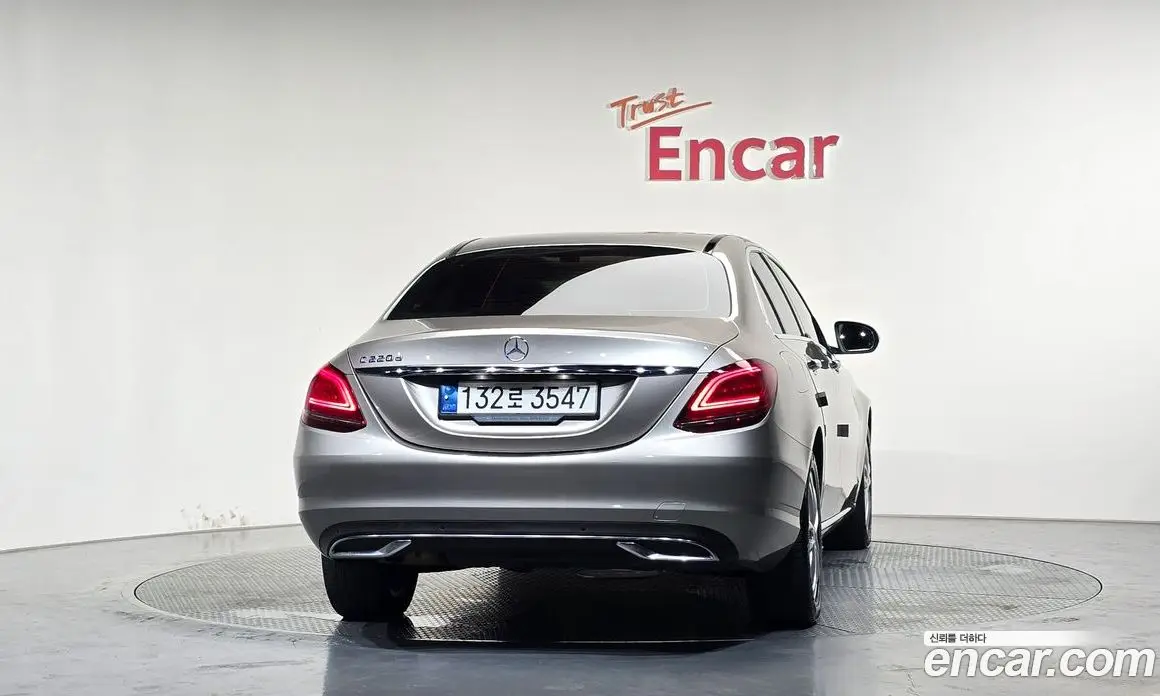 Mercedes-Benz C-Class 2019 1.9 автомат (гидро), фото 3 Mercedes-Benz C-Class 2019 1.9 автомат (гидро), фото 3