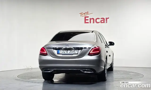 Mercedes-Benz C-Class 2019 1.9 автомат (гидро), миниатюра 3 Mercedes-Benz C-Class 2019 1.9 автомат (гидро), миниатюра 3