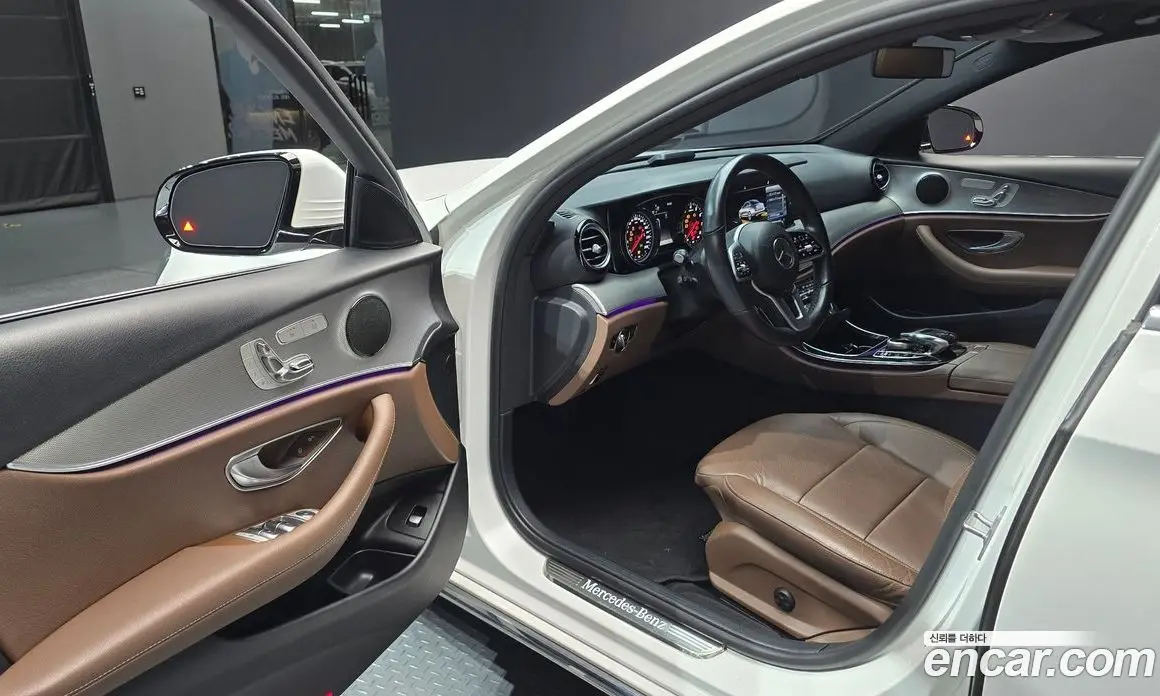 Mercedes-Benz E-Class 2018 2.0 автомат (гидро), фото 13
