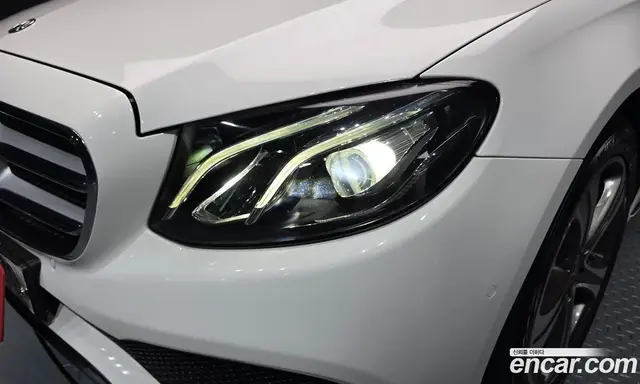 Mercedes-Benz E-Class 2018 2.0 автомат (гидро), миниатюра 8