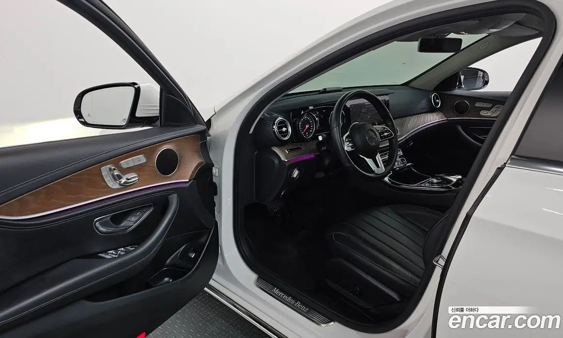 Mercedes-Benz E-Class 2019 1.9 автомат (гидро), фото 13 Mercedes-Benz E-Class 2019 1.9 автомат (гидро), фото 13