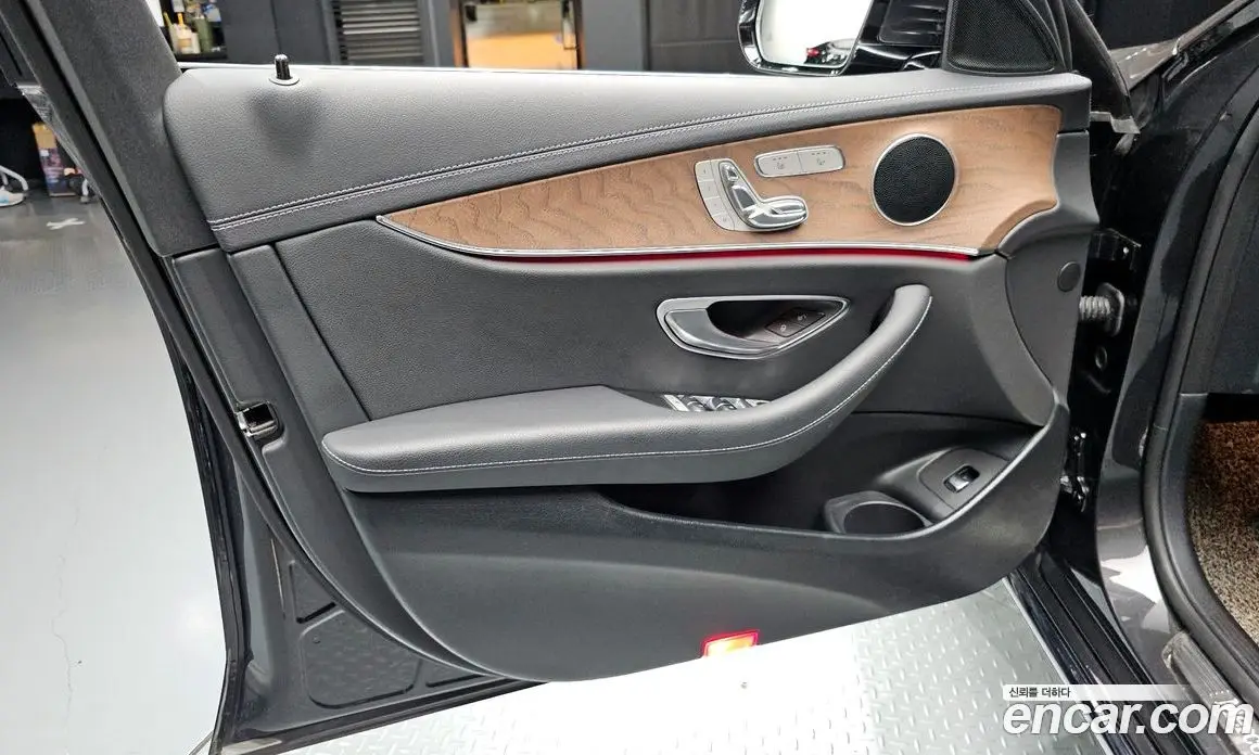 Mercedes-Benz E-Class 2022 2.0 автомат (гидро), фото 14