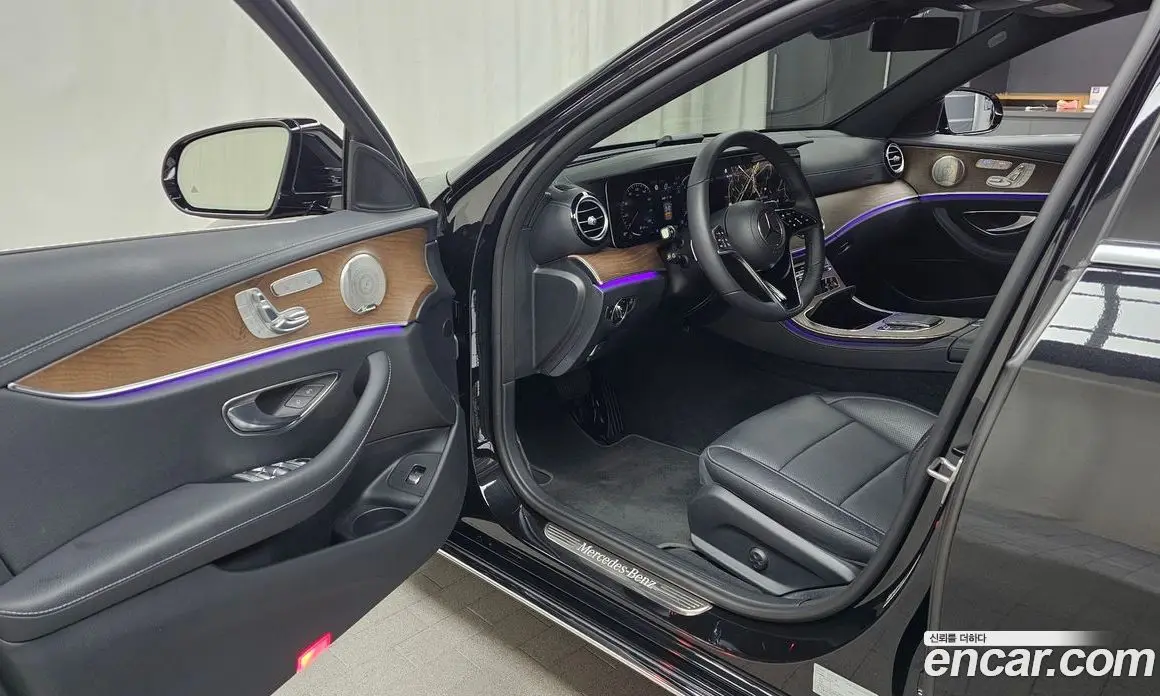 Mercedes-Benz E-Class 2023 1.9 автомат (гидро), фото 13