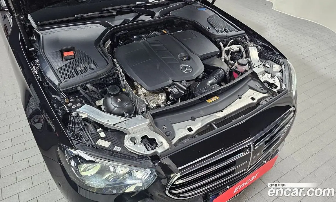Mercedes-Benz E-Class 2023 1.9 автомат (гидро), фото 6
