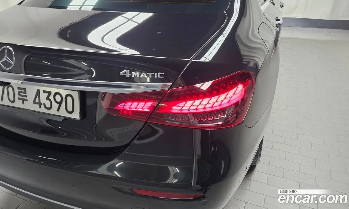 Mercedes-Benz E-Class 2023 1.9 автомат (гидро), фото 9