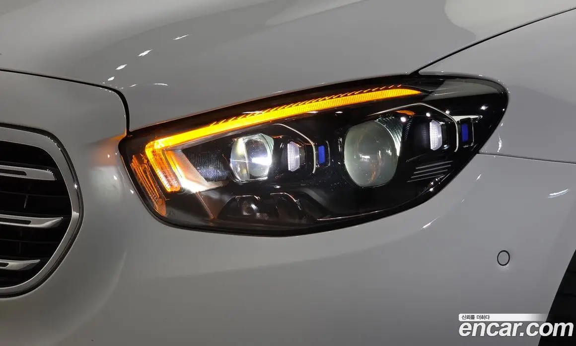 Mercedes-Benz E-Class 2023 2.0 автомат (гидро), фото 8