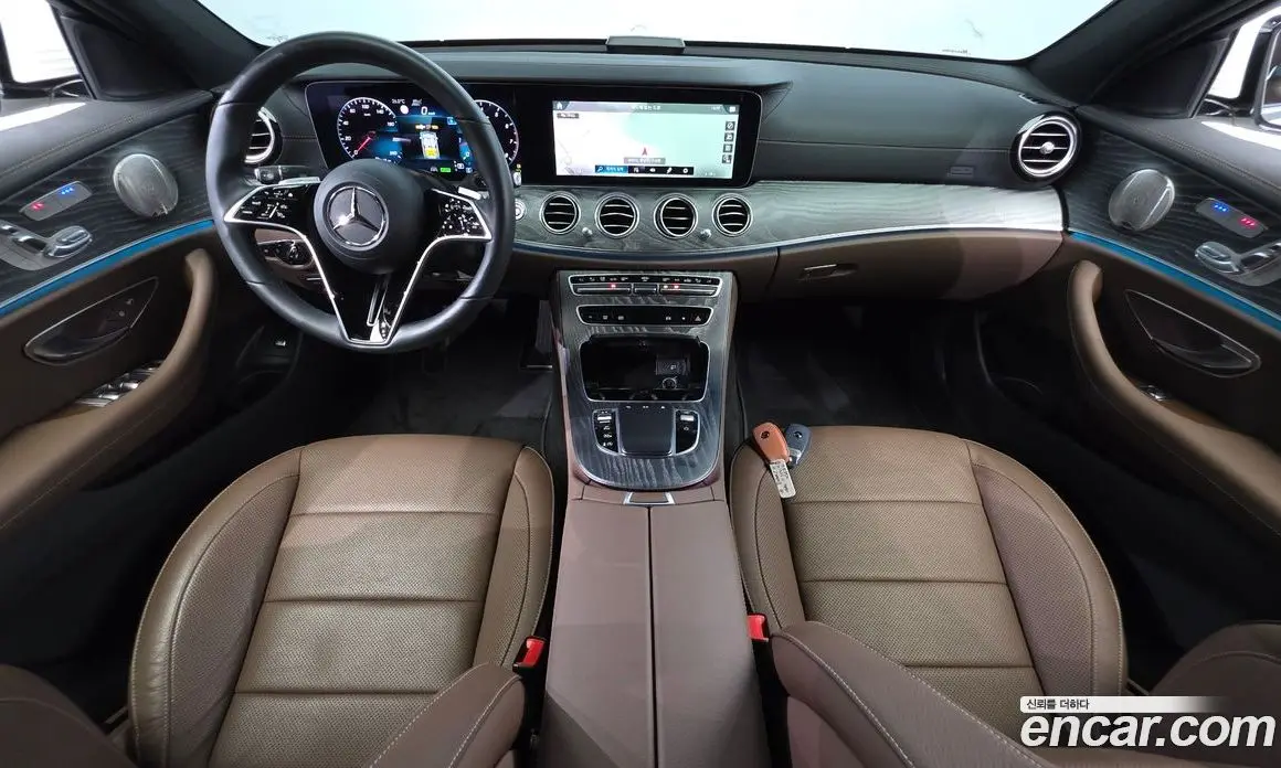 Mercedes-Benz E-Class 2023 2.0 автомат (гидро), фото 10