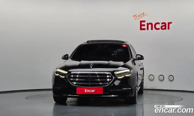 Mercedes-Benz E-Class 2024 2.0 автомат (гидро), миниатюра 3