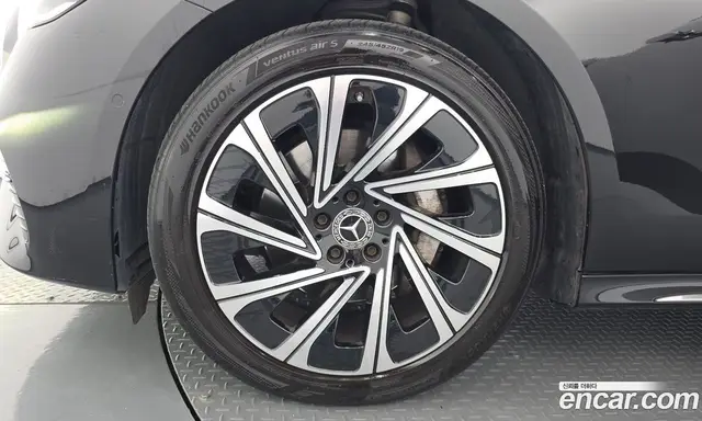 Mercedes-Benz E-Class 2024 2.0 автомат (гидро), миниатюра 5