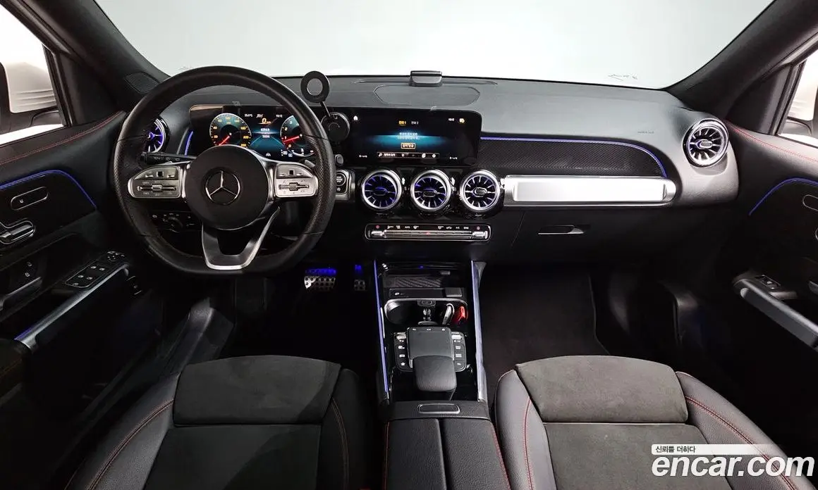 Mercedes-Benz GLB-Class 2023 2.0 автомат (гидро), фото 9
