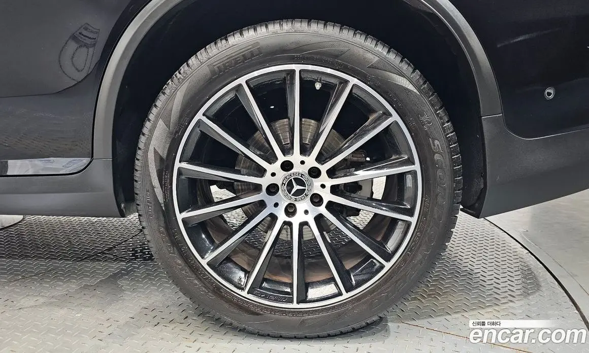 Mercedes-Benz GLC-Class 2019 2.0 автомат (гидро), фото 6 Mercedes-Benz GLC-Class 2019 2.0 автомат (гидро), фото 6