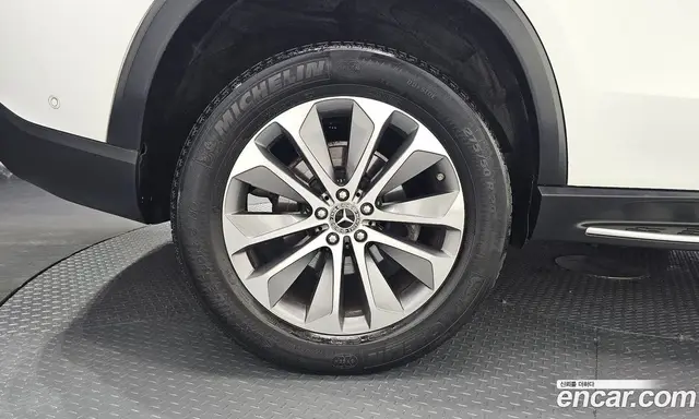 Mercedes-Benz GLE-Class 2021 1.9 автомат (гидро), миниатюра 4
