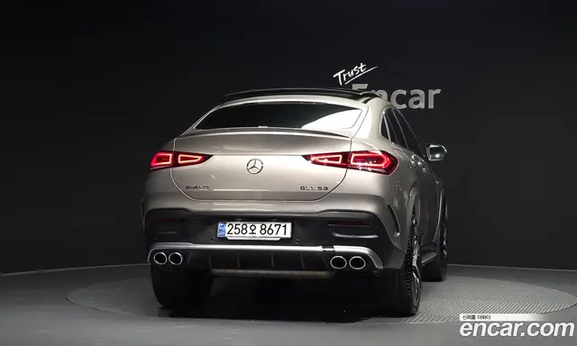 Mercedes-Benz GLE-Class 2023 3.0 автомат (гидро), миниатюра 4