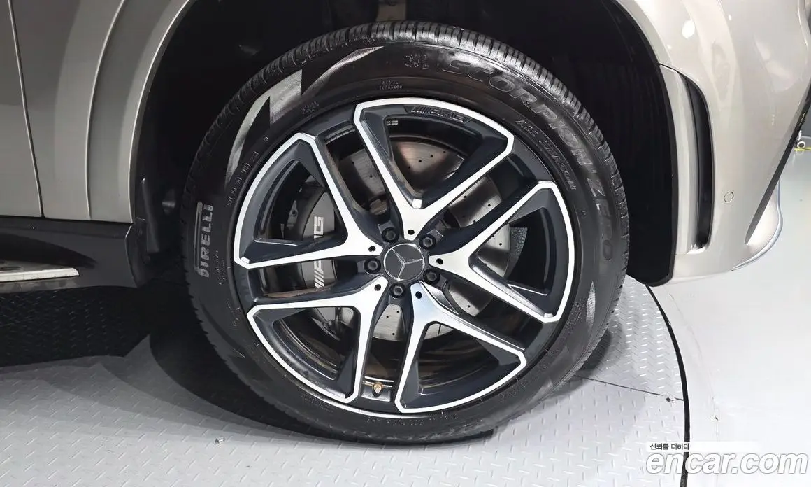 Mercedes-Benz GLE-Class 2023 3.0 автомат (гидро), фото 7